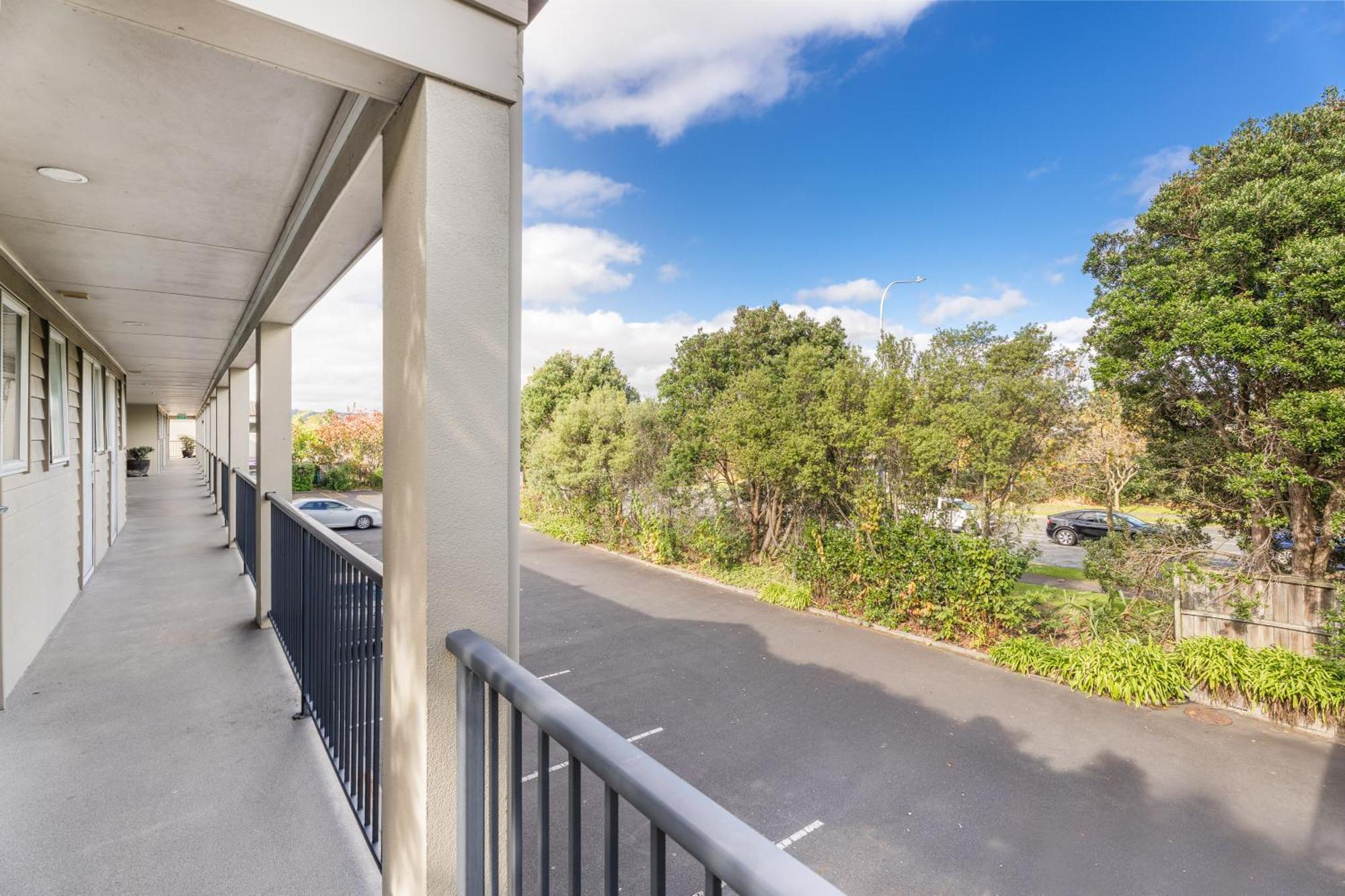 Dannemora Motor Inn Auckland Exterior photo