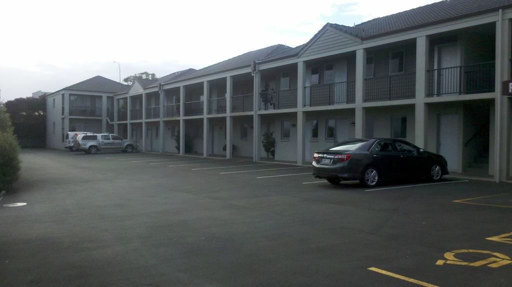 Dannemora Motor Inn Auckland Exterior photo